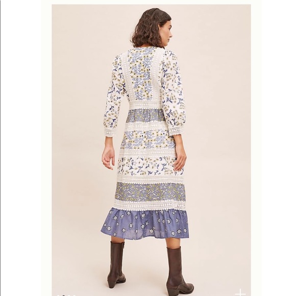 BEAUTIFUL FLORAL DRESS💕 - Picture 2 of 12